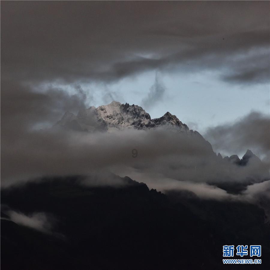 首号恋爱脑,汪小菲离婚协议曝光:给大S每月100万到2038年