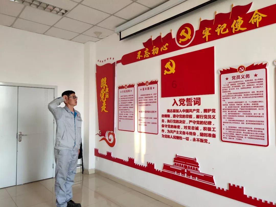 皇冠地下城选关版