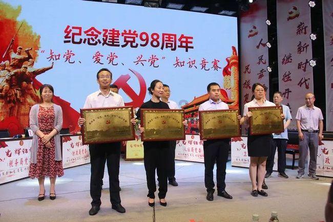 qq号被盗申请老通过不了怎么办？游戏画面